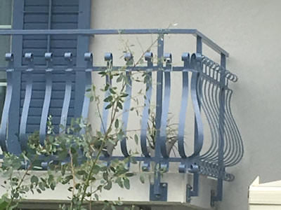 Klassisches Geländer