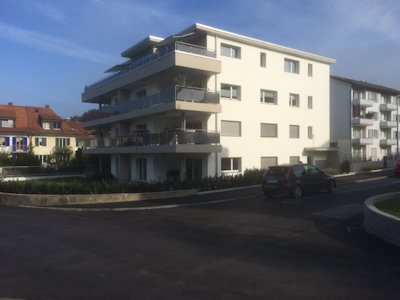 Lamellenstoren und Sonnenstoren